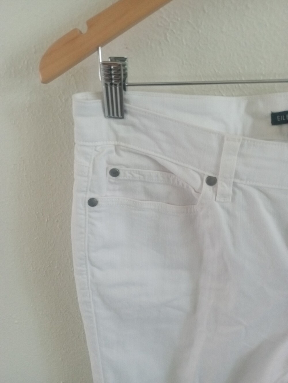 EILEEN FISHER Organic Cotton White Slim Jeans | 6 - Picture 4 of 8